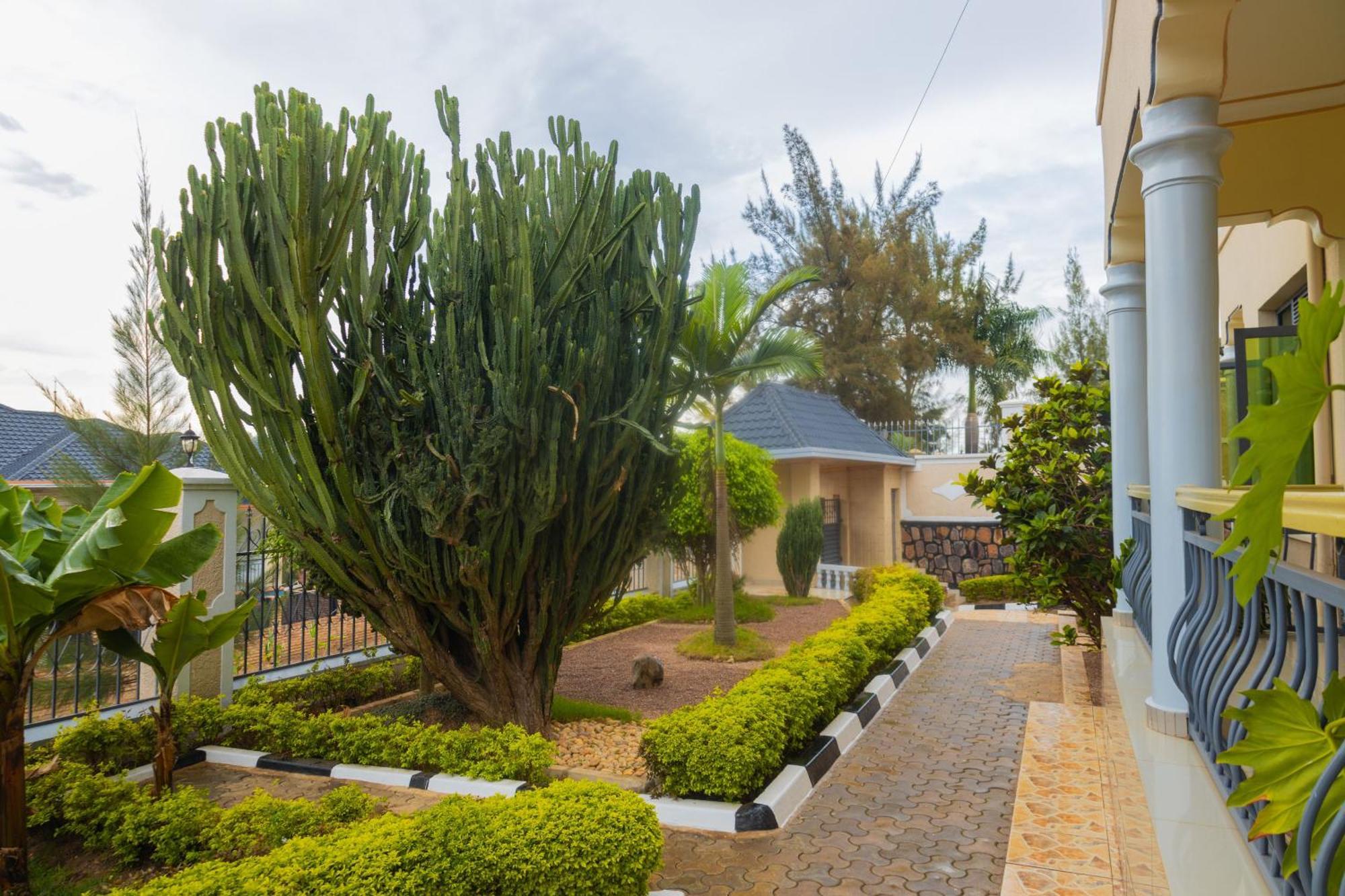The Vista Homes Kibagabaga Кигали Екстериор снимка